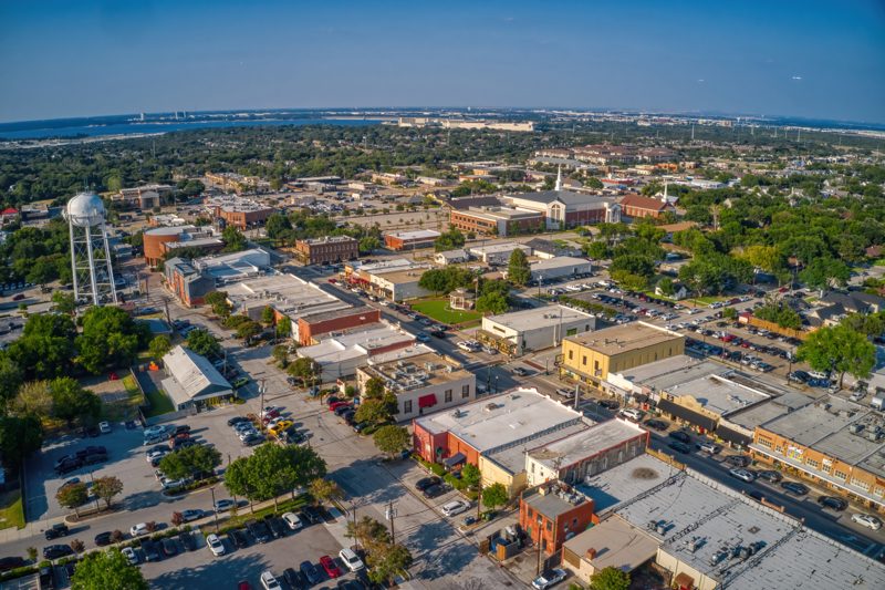 Grapevine Texas - real estate and community